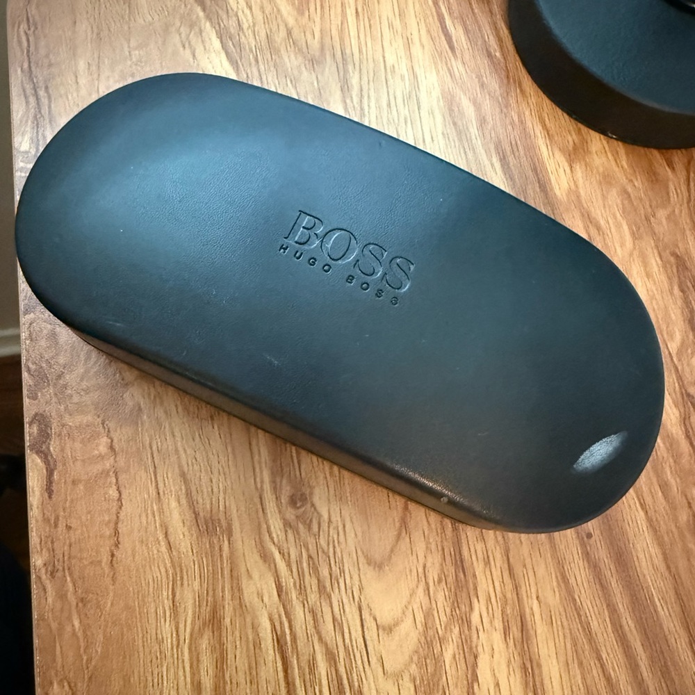 Hugo Boss Eyeglass Case – Black Hard Shell